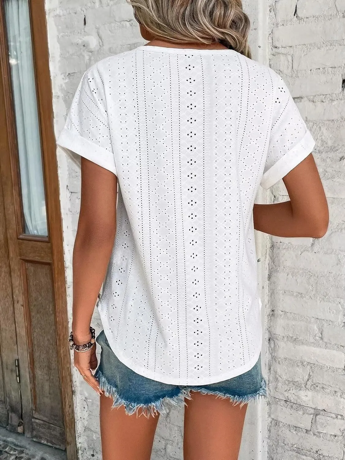 Bliwov Womens Tops Eyelet Embroidery Summer Spring Curved Hem 2025 Casual Short Sleeve Trendy T Shirts Beach Vacation Clothes