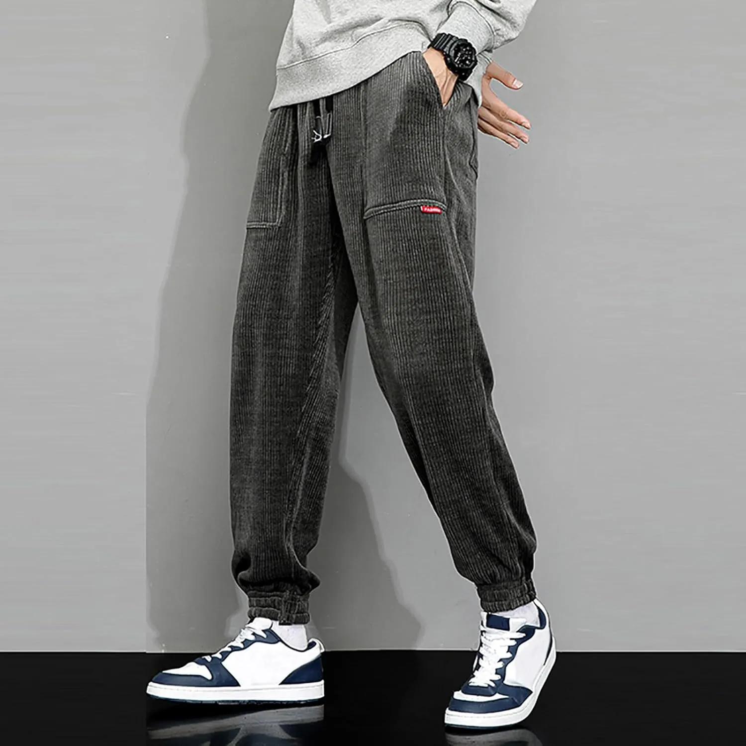 Men's Corduroy Pants Drawstring Elastic Waist Casual Tapered Trousers Fashion Streetwear Joggers Pants with Pockets