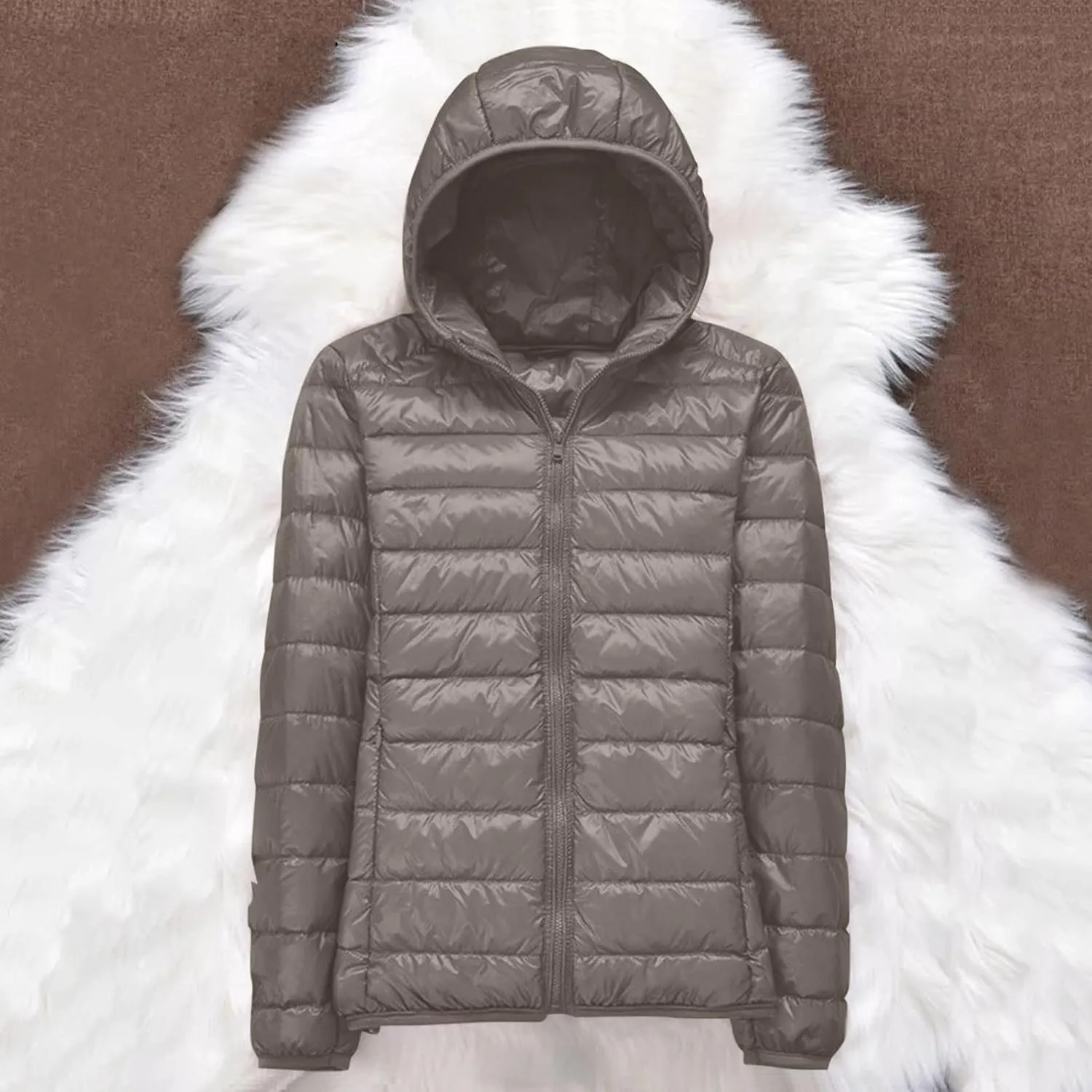 Puffer Jacket Womens with Hood Winter Warm Packable Bubble Jacket Lightweight Slim Fit Short Duck Down Coat