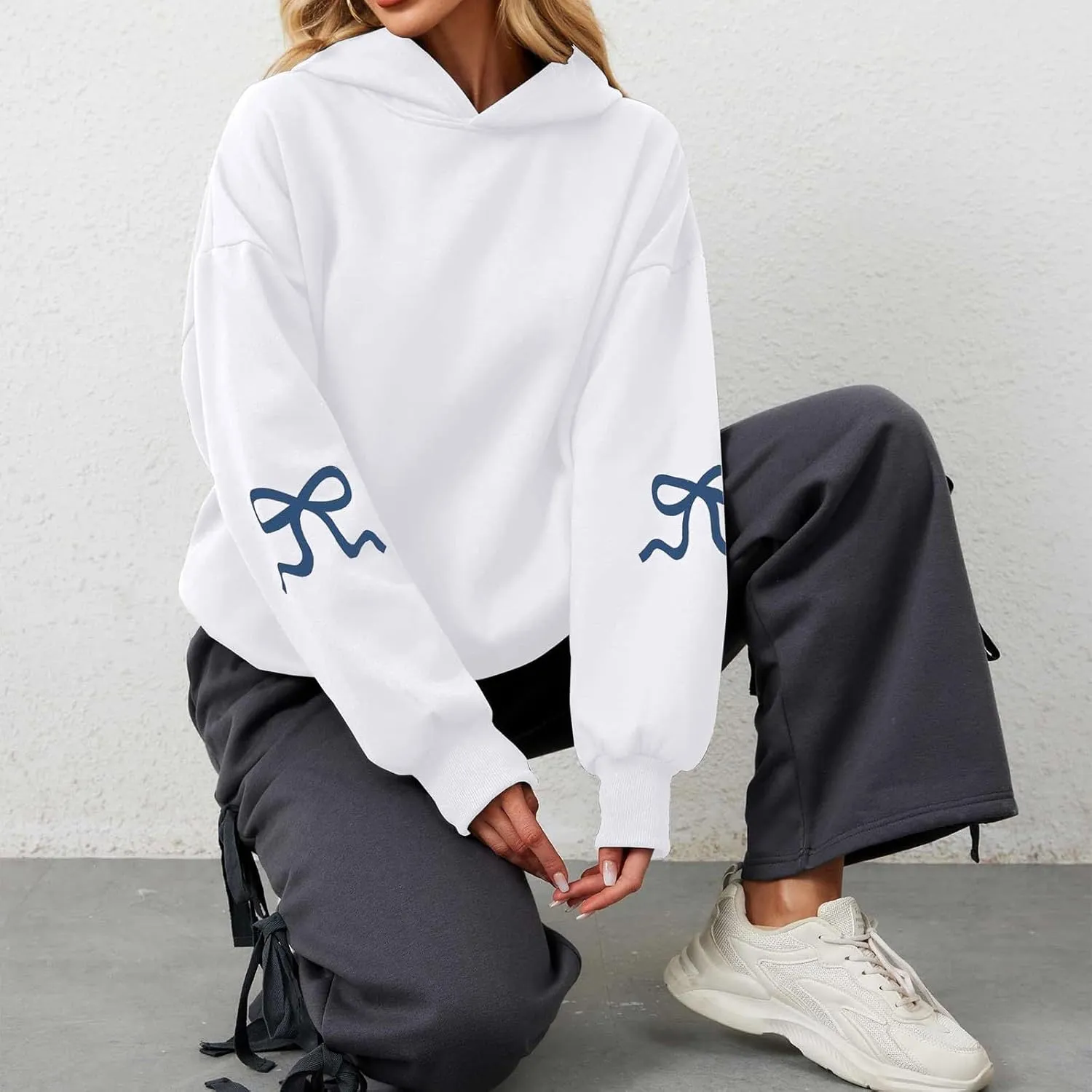 Women's Bow Trim Print Oversized Crewneck Sweatshirt Cute Graphic Sweatshirts Long Sleeve Pullover Y2k Tops