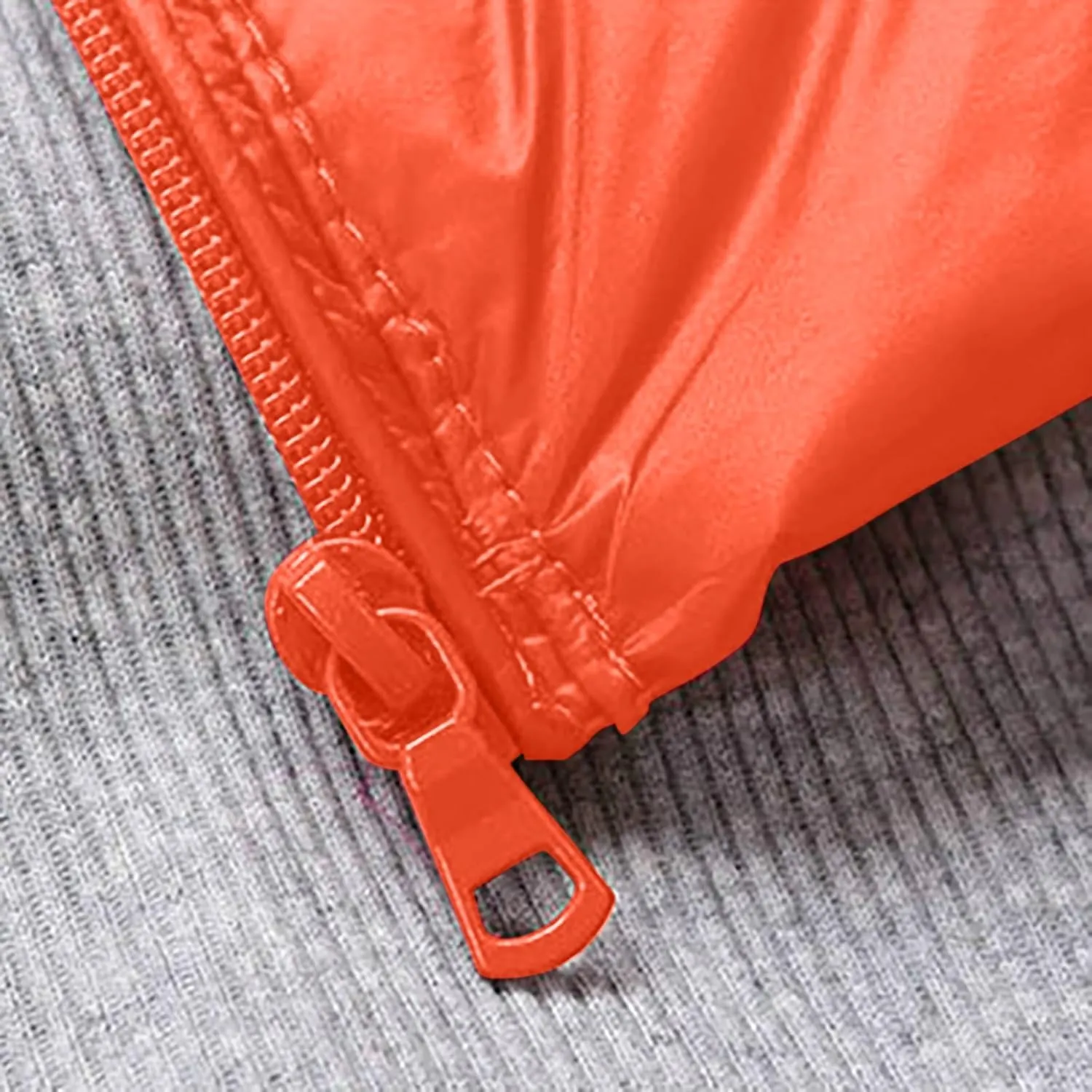 Womens Vests Outerwear Lightweight Casual Sleeveless Collar Quilted Down Jackets Fashion Classic-Fit Zip Padded Puffer Vest